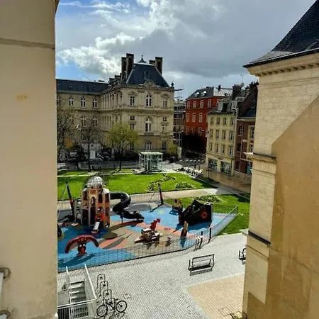 Le Logis Du Roi, Hyper Centre-Ville Amiens Buitenkant foto